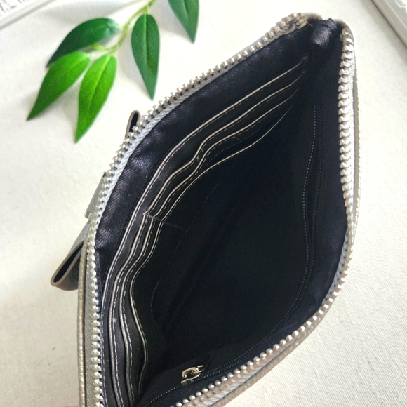 2 Wristlets - RFID Safe Keeper faux leather wallet cc holder zipper bundle set - Picture 6 of 9